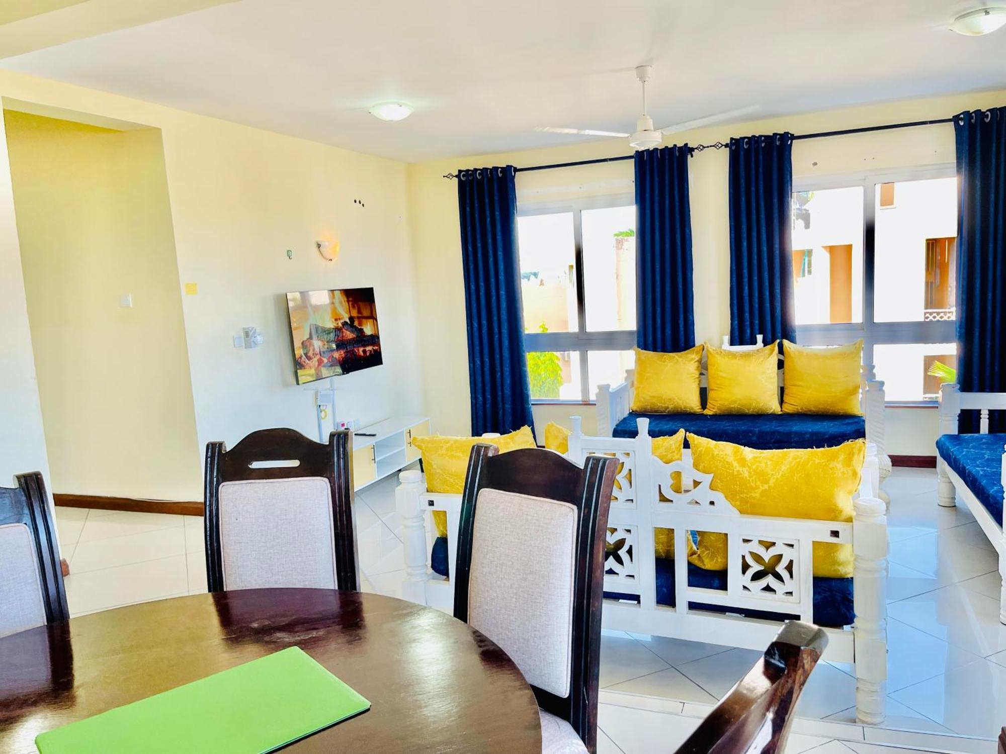 Elna'S Nyali - Work & Unwind - Pool, Sea Views, Ac & Fast Wi-Fi Bed & Breakfast Mombasa Exterior foto