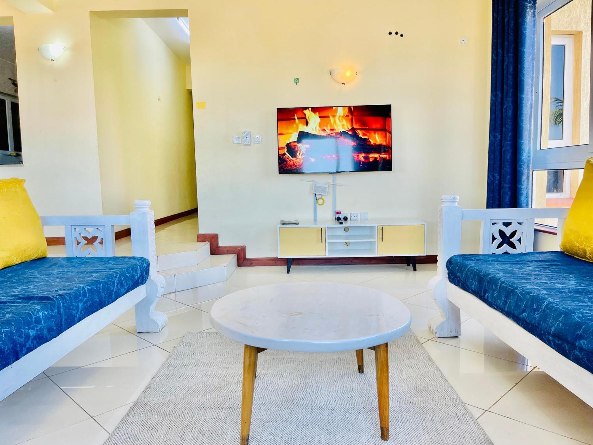 Elna'S Nyali - Work & Unwind - Pool, Sea Views, Ac & Fast Wi-Fi Bed & Breakfast Mombasa Exterior foto