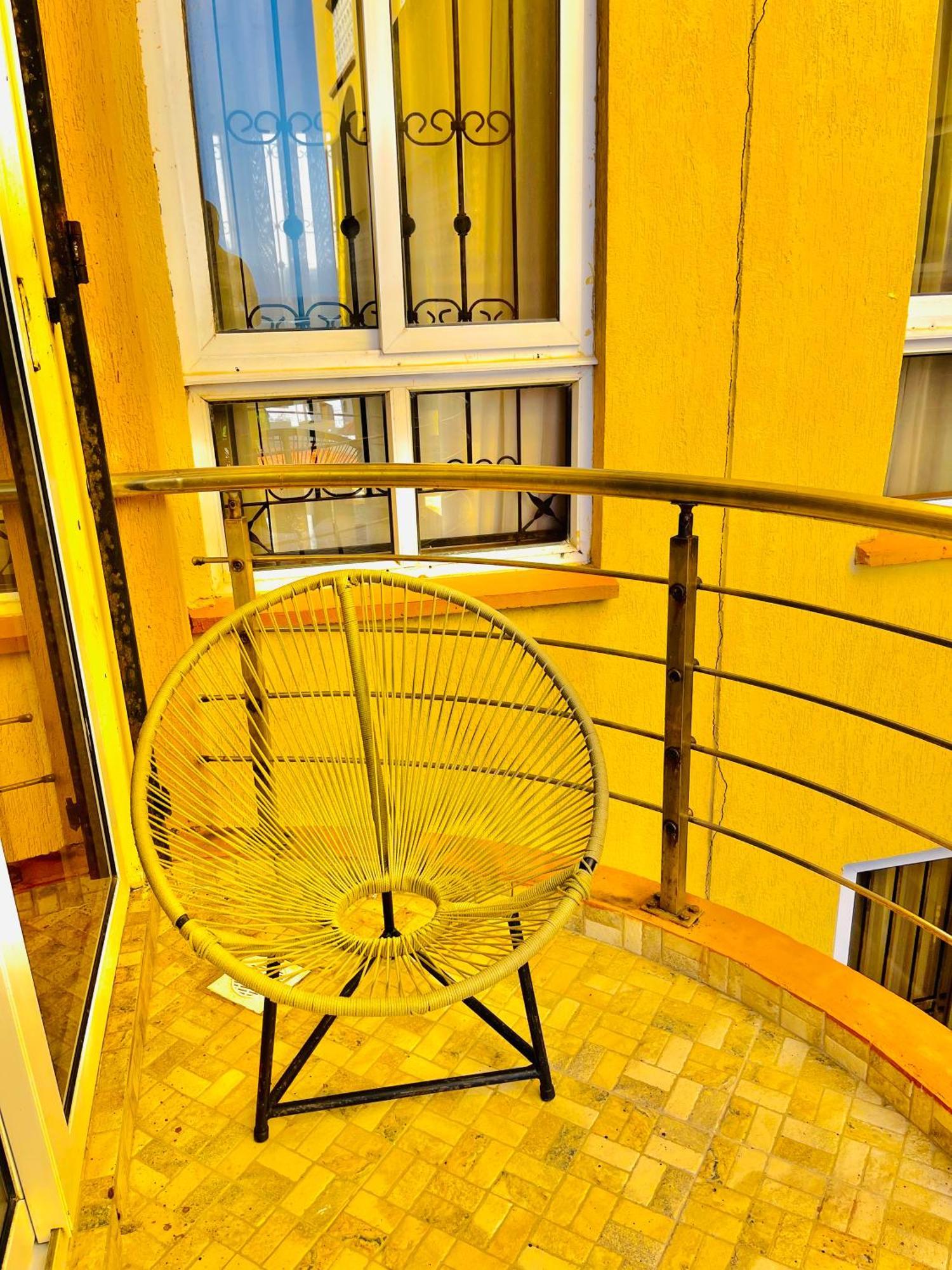 Elna'S Nyali - Work & Unwind - Pool, Sea Views, Ac & Fast Wi-Fi Bed & Breakfast Mombasa Exterior foto